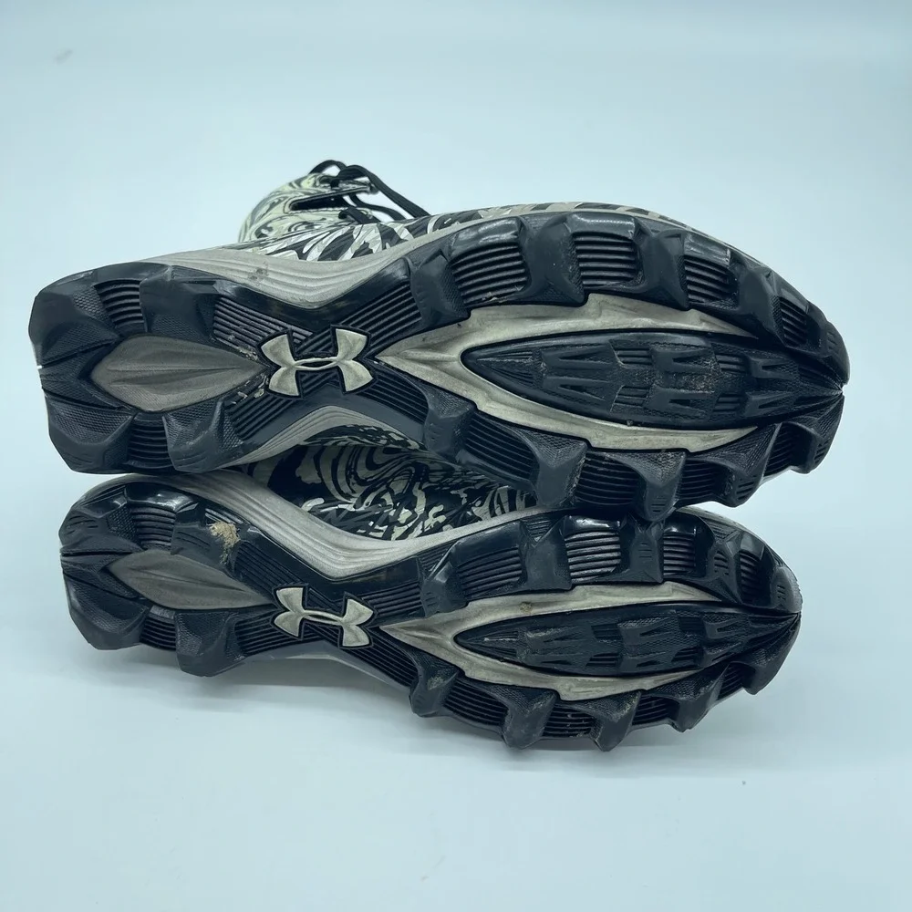 Under Armour Highlight‎ Football Cleats Molded Black White Swirl Mens Size 8